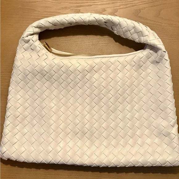 Urban Expressions- Woven Handle Shoulder Bag - Cream - Picture 3 of 5